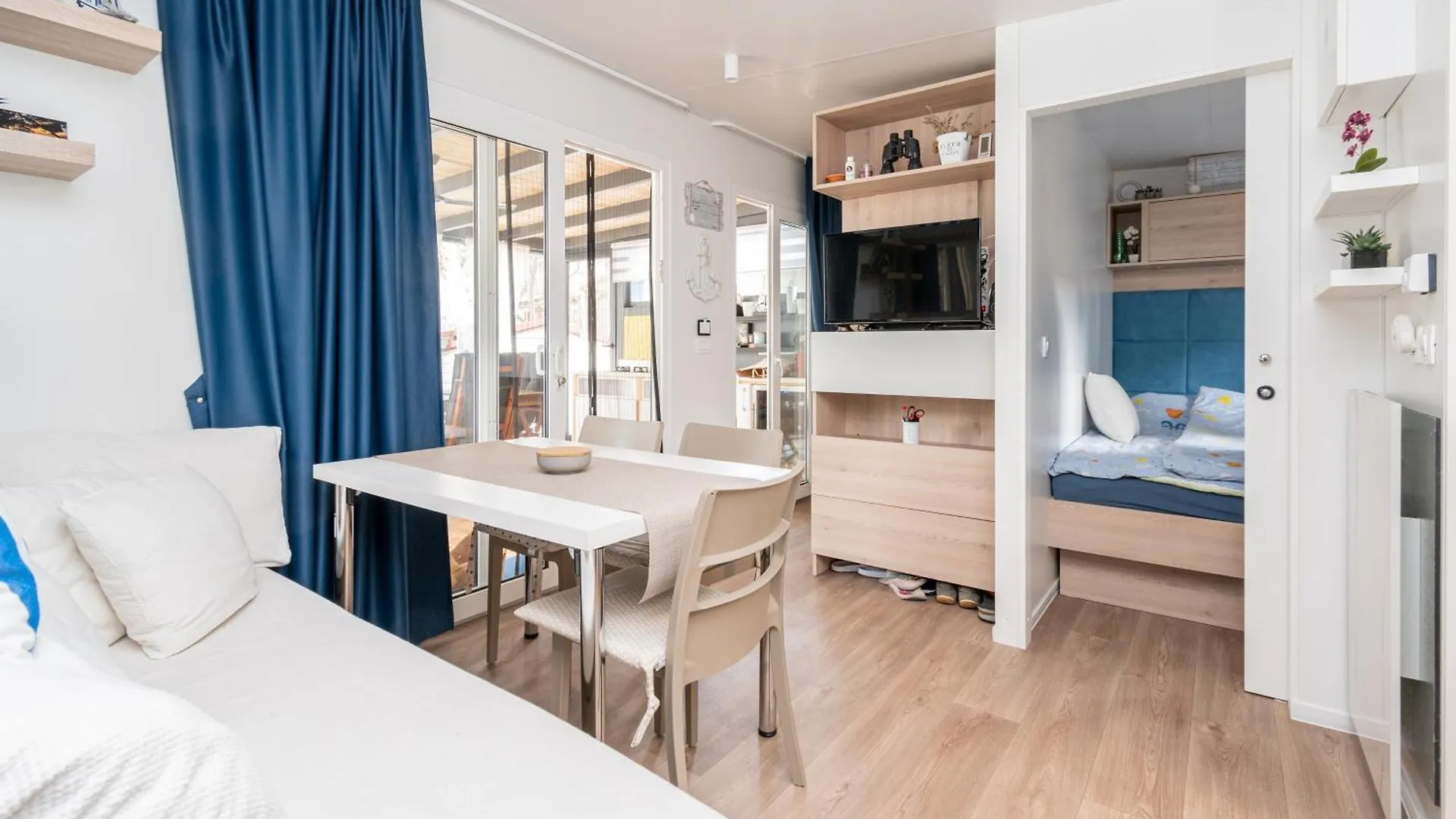 Apartments By The Sea Drage, Biograd - 20703 Pakostane 0*,  Croatia